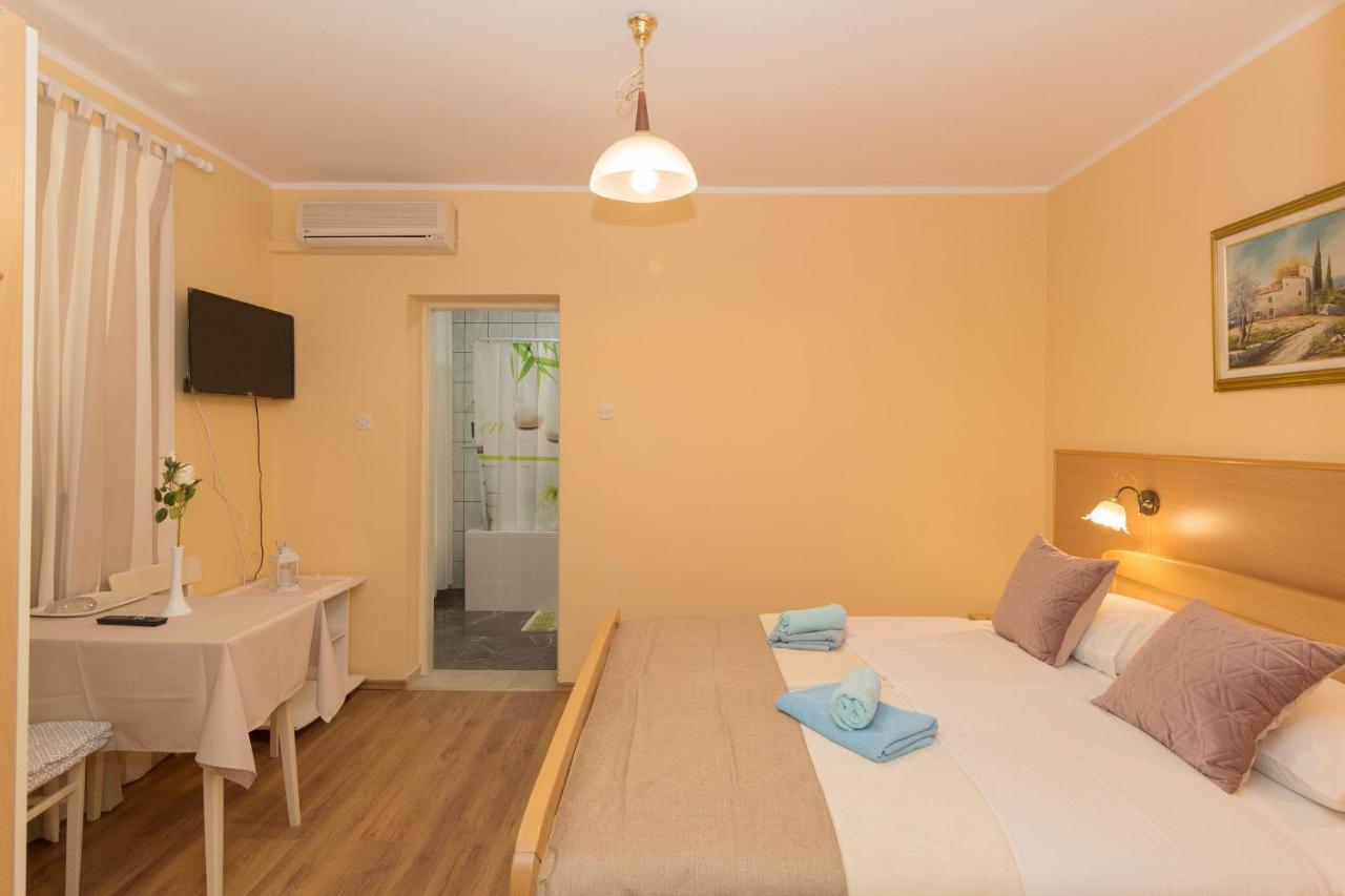 Apartments Palma Bed & Breakfast 梅杜林 外观 照片